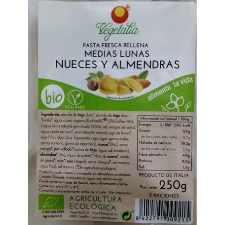 PASTA FRESCA MEDIA LUNA NUECES Y ALMENDRAS